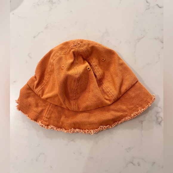 Zara Kids Frayed Bucket Hat - Picture 2 of 2